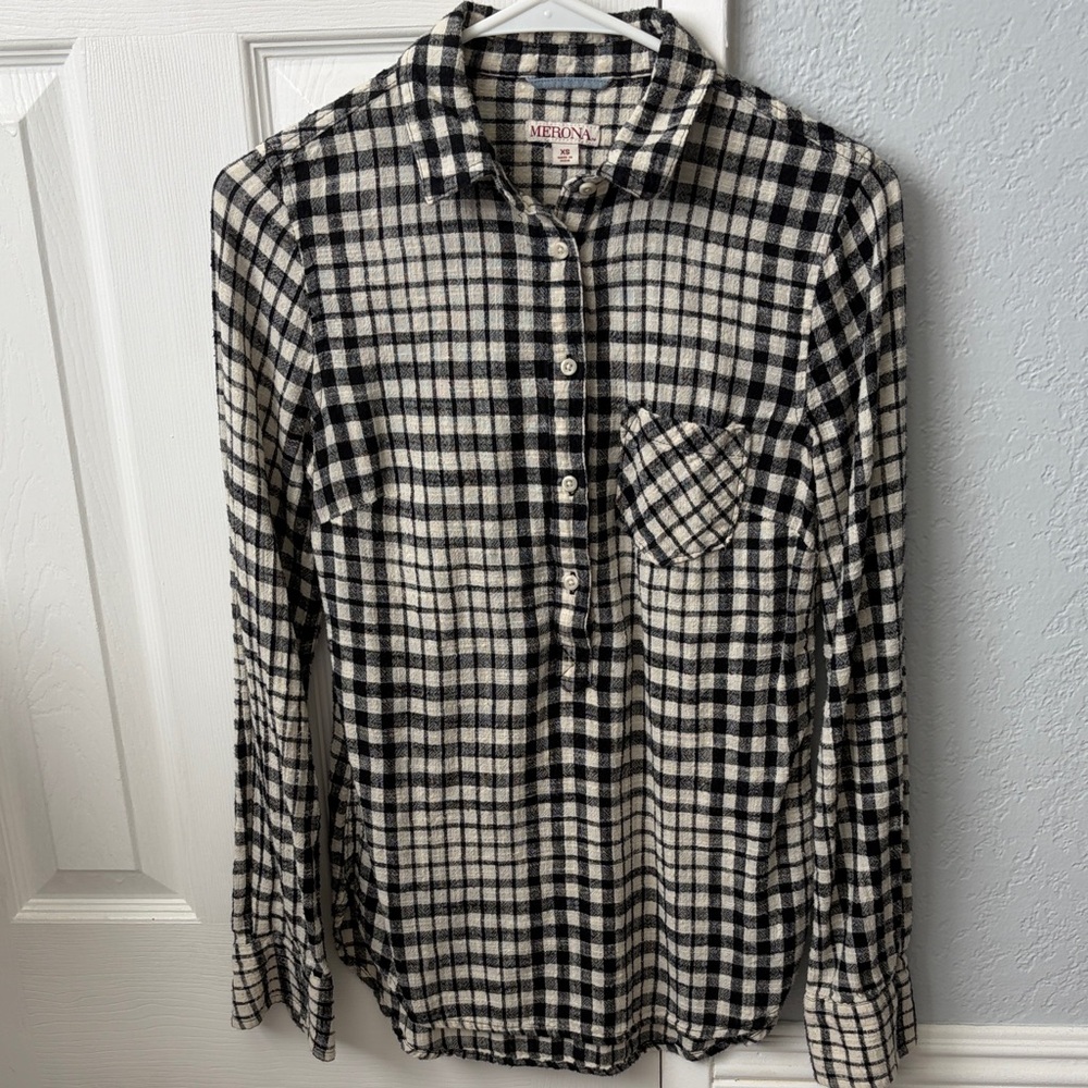 Merona Women's Checkered Button-Down Shirt